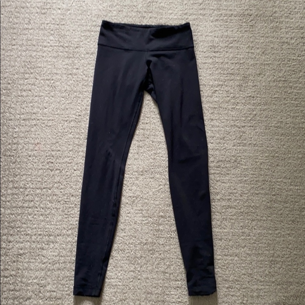 Lulu Lemon Wunder Under pant size 4 black